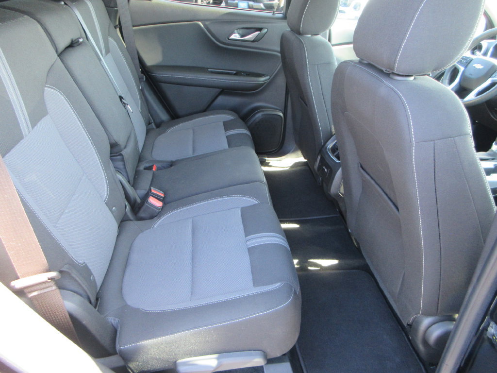 Used 2024 Chevrolet Blazer LT w/ Convenience Package FWD image 17
