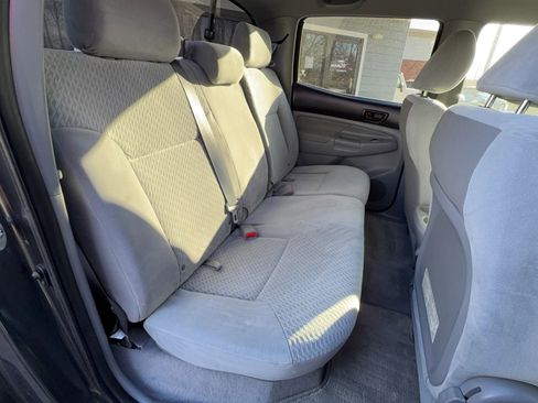 Used 2011 Toyota Tacoma 4x4 Double Cab image 22