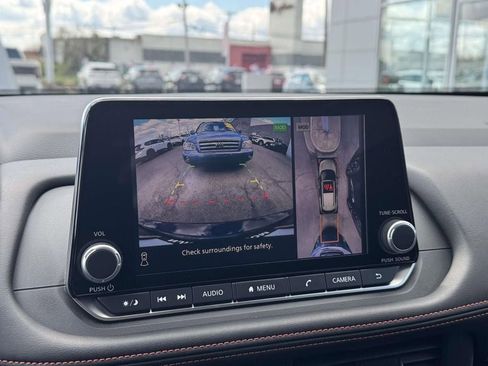 Used 2025 Nissan Rogue SV w/ Rock Creek Premium Package AWD/4WD image 17