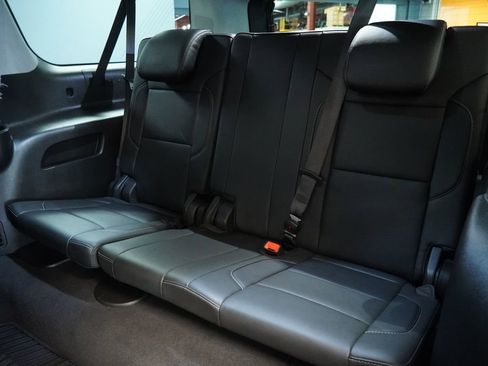 Used 2019 Chevrolet Suburban LT AWD/4WD image 21