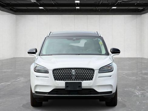 Used 2022 Lincoln Corsair Reserve w/ Equipment Group 201A AWD/4WD image 2