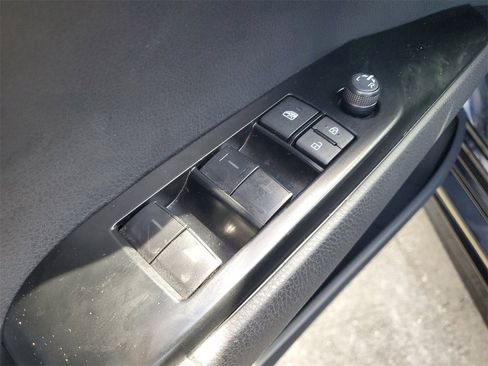 Used 2025 Toyota Camry LE image 15