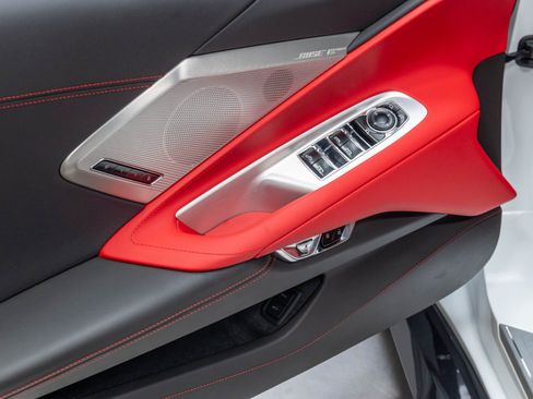 Used 2023 Chevrolet Corvette Z06 RWD image 6