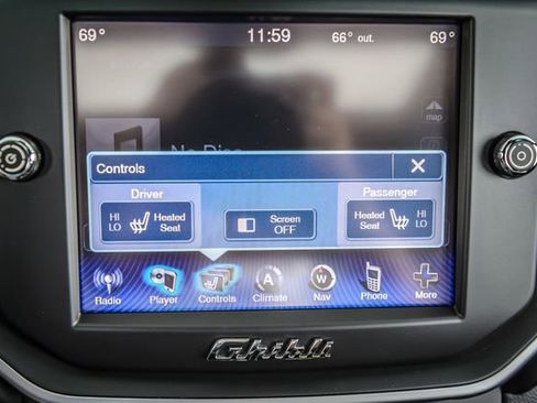 Used 2015 Maserati Ghibli RWD image 21