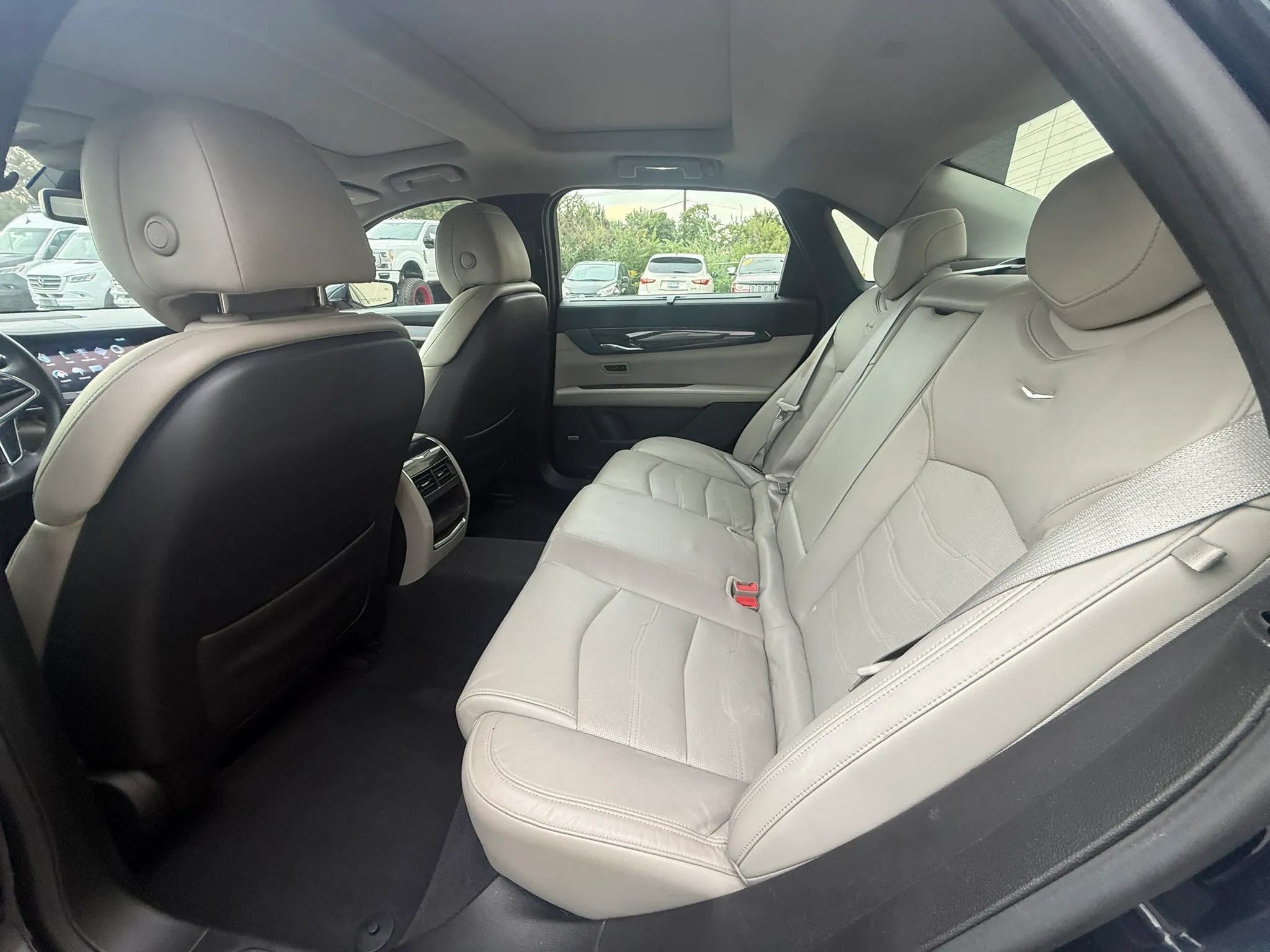 Used 2018 Cadillac CT6 Luxury AWD/4WD image 28