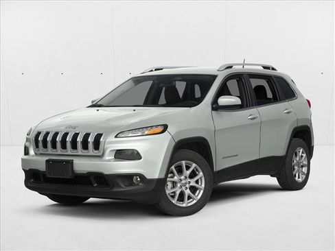 Used 2017 Jeep Cherokee Latitude image 1