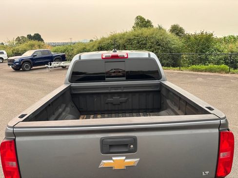 Used 2018 Chevrolet Colorado LT w/ LT Convenience Package AWD/4WD image 14