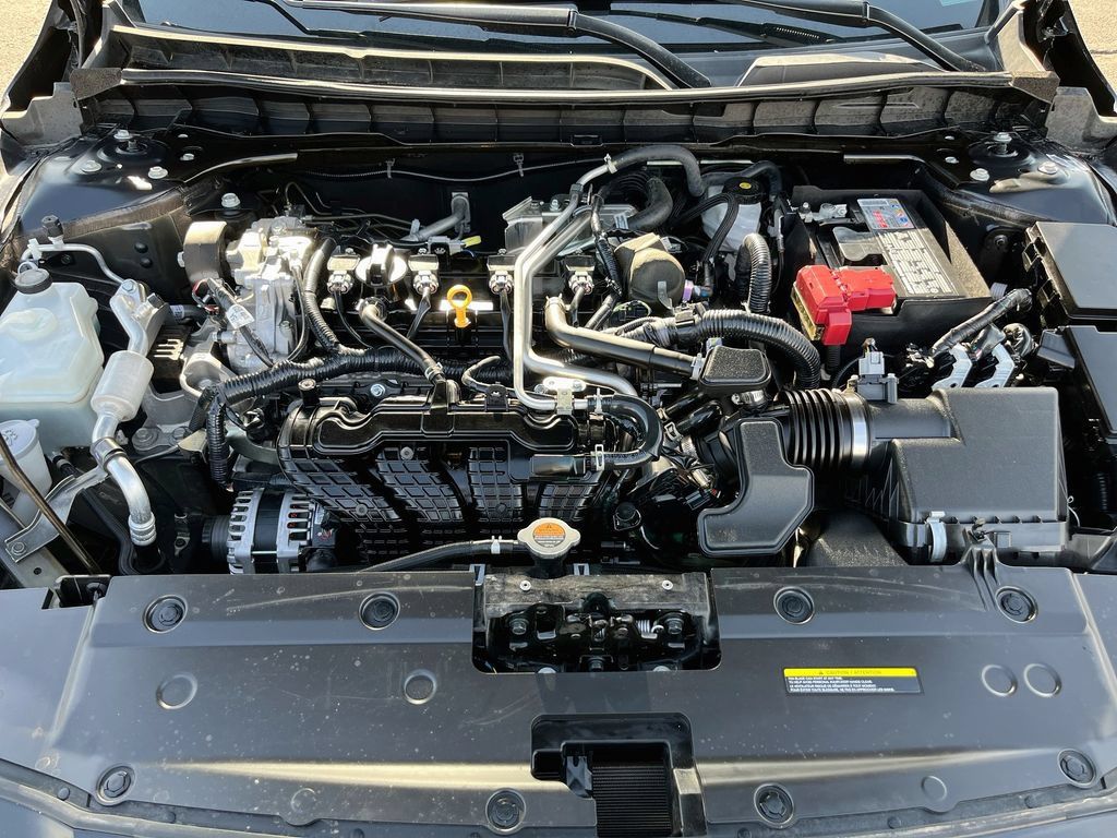 Used 2024 Nissan Altima 2.5 SV FWD image 27