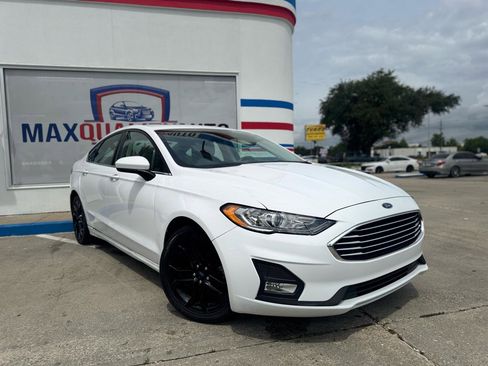 Used 2020 Ford Fusion SE w/ Equipment Group 151A FWD image 19