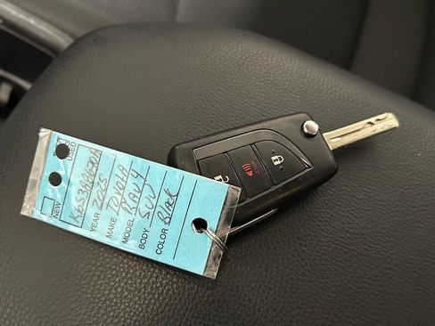 Used 2025 Toyota RAV4 LE image 51