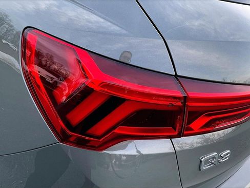 Used 2021 Audi Q3 2.0T Premium Plus w/ Premium Plus Package image 23