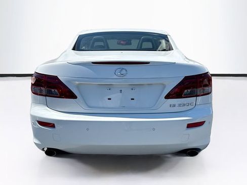 Used 2011 Lexus IS 250C w/ Luxury Pkg RWD image 9