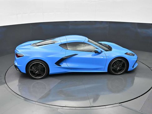 Used 2021 Chevrolet Corvette Stingray Preferred Cpe w/ Engine Appearance Package RWD image 33