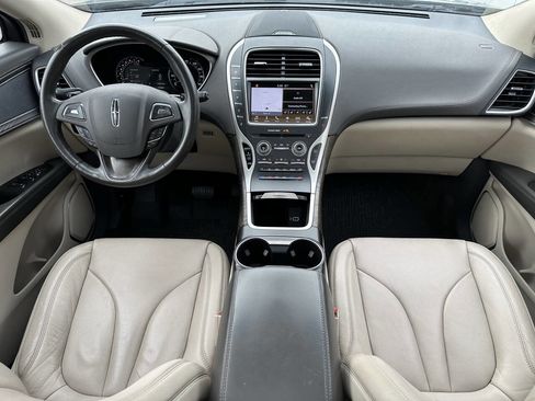 Used 2017 Lincoln MKX Reserve w/ Driver Assistance Package image 13