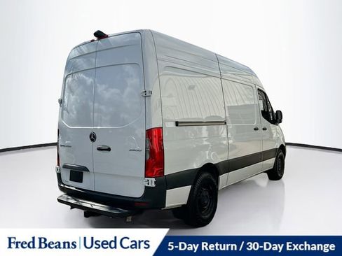 Used 2024 Mercedes-Benz Sprinter 2500 image 8