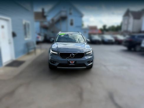 Used 2022 Volvo XC40 T5 Momentum w/ Premium Package AWD/4WD image 7