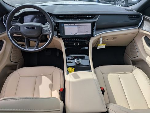 New 2026 Jeep Grand Cherokee Limited AWD/4WD image 22