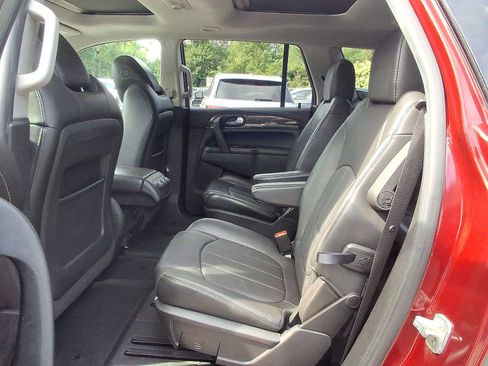 Used 2017 Buick Enclave Leather FWD image 26