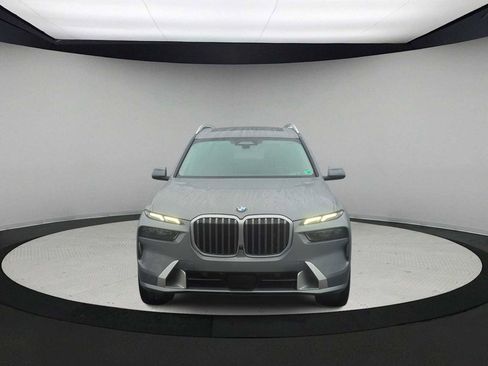 Certified 2023 BMW X7 xDrive40i w/ Premium Package image 3