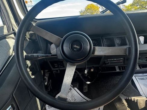 Used 1992 Jeep Wrangler 4WD image 17