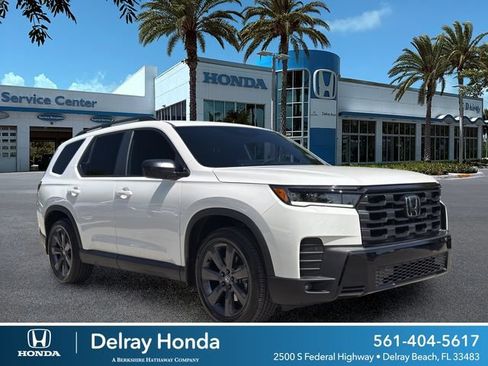 Used 2026 Honda Pilot Sport image 1