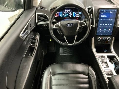 Used 2024 Ford Edge SEL w/ Convenience Package AWD/4WD image 11
