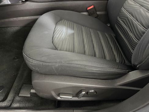 Used 2016 Ford Fusion SE FWD image 12
