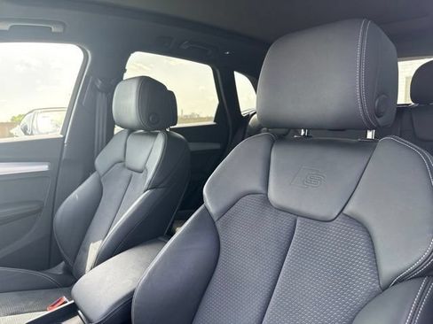 Used 2024 Audi Q5 e Premium Plus w/ Premium Plus Package AWD/4WD image 14