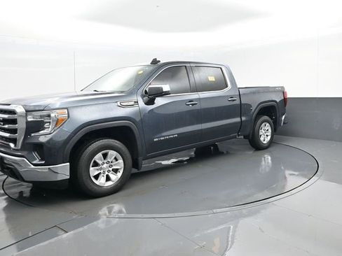 Used 2021 GMC Sierra 1500 SLE w/ Remote Start Package AWD/4WD image 2