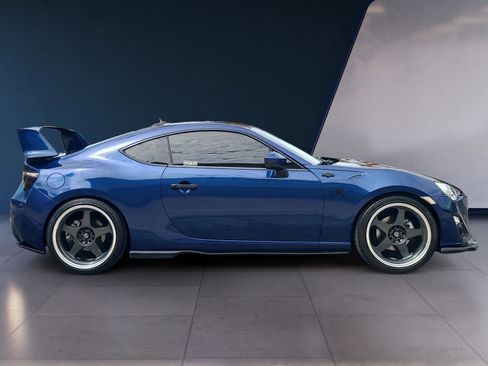 Used 2014 Scion FR-S image 6