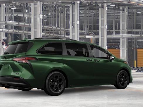 New 2026 Toyota Sienna XLE Woodland Edition AWD/4WD image 9
