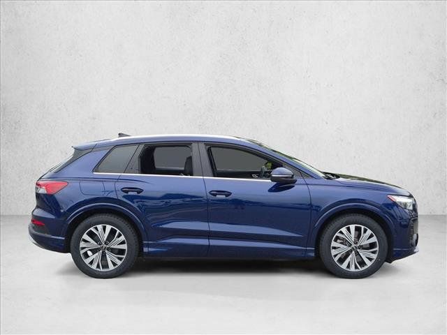 Used 2023 Audi Q4 e-tron Premium Plus w/ Premium Plus RWD image 4