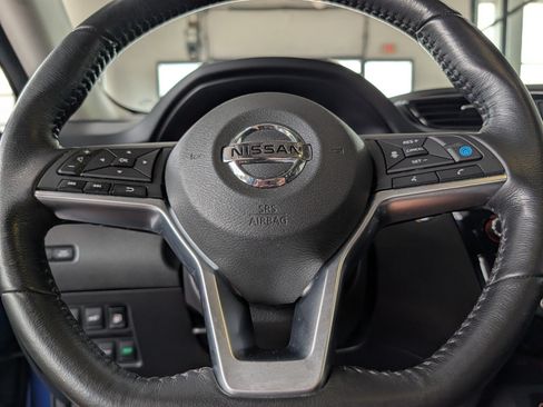 Used 2018 Nissan Rogue SL w/ Premium Package AWD/4WD image 18