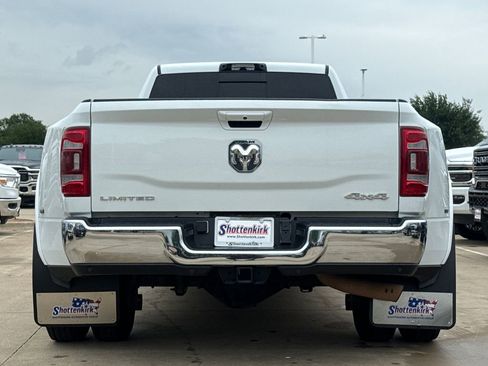 Used 2024 RAM 3500 Limited AWD/4WD image 7