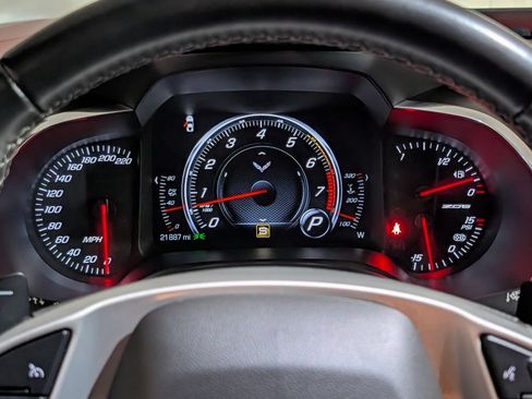 Used 2018 Chevrolet Corvette Z06 RWD image 14