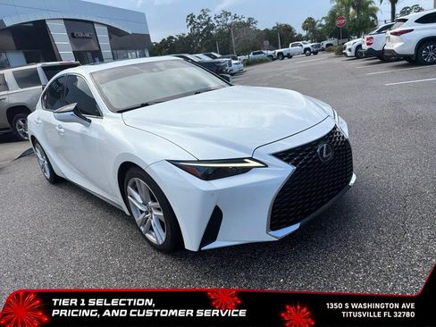 Used 2023 Lexus IS 300 w/ Comfort Package RWD image 5