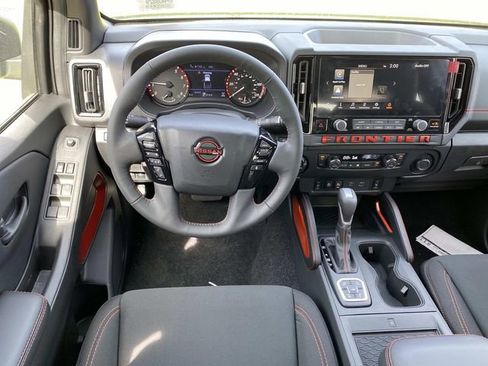 New 2026 Nissan Frontier PRO-4X w/ Pro-4x Convenience Package image 8