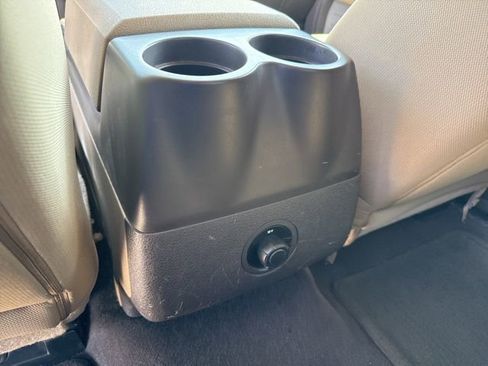 Used 2010 Ford F150 XLT image 14