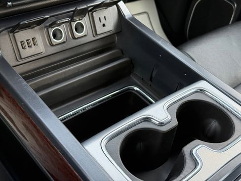 Used 2015 GMC Sierra 2500 SLT image 30