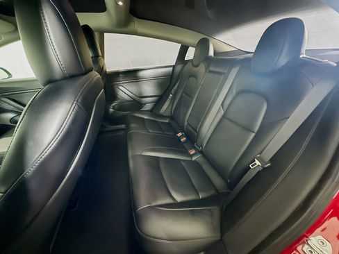 Used 2021 Tesla Model 3 Performance image 25