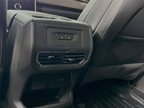 Used 2024 GMC Sierra EV Denali image 19