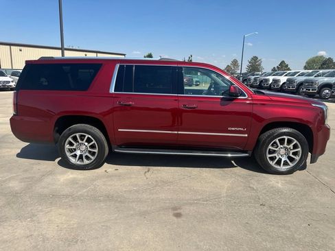 Certified 2019 GMC Yukon XL Denali w/ Open Road Package AWD/4WD image 43