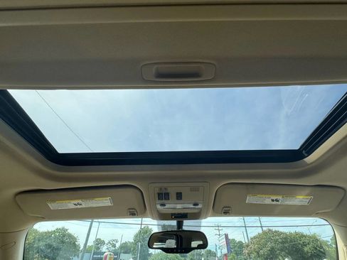 Used 2011 Chevrolet Tahoe LTZ image 34