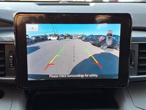 Used 2023 Ford Explorer XLT w/ Equipment Group 202A image 20