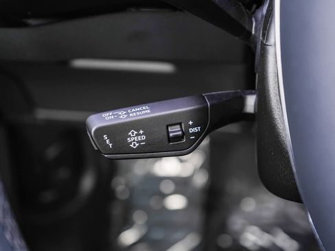 Used 2024 Audi Q8 e-tron Premium AWD/4WD image 34
