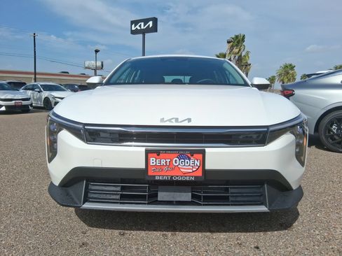 New 2026 Kia K4 EX FWD image 2