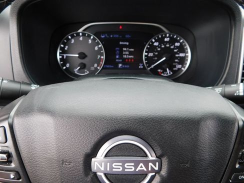 Used 2023 Nissan Frontier SV w/ SV Convenience Package image 37