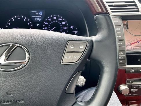 Used 2011 Lexus LS 460 AWD w/ Luxury Value Edition image 25