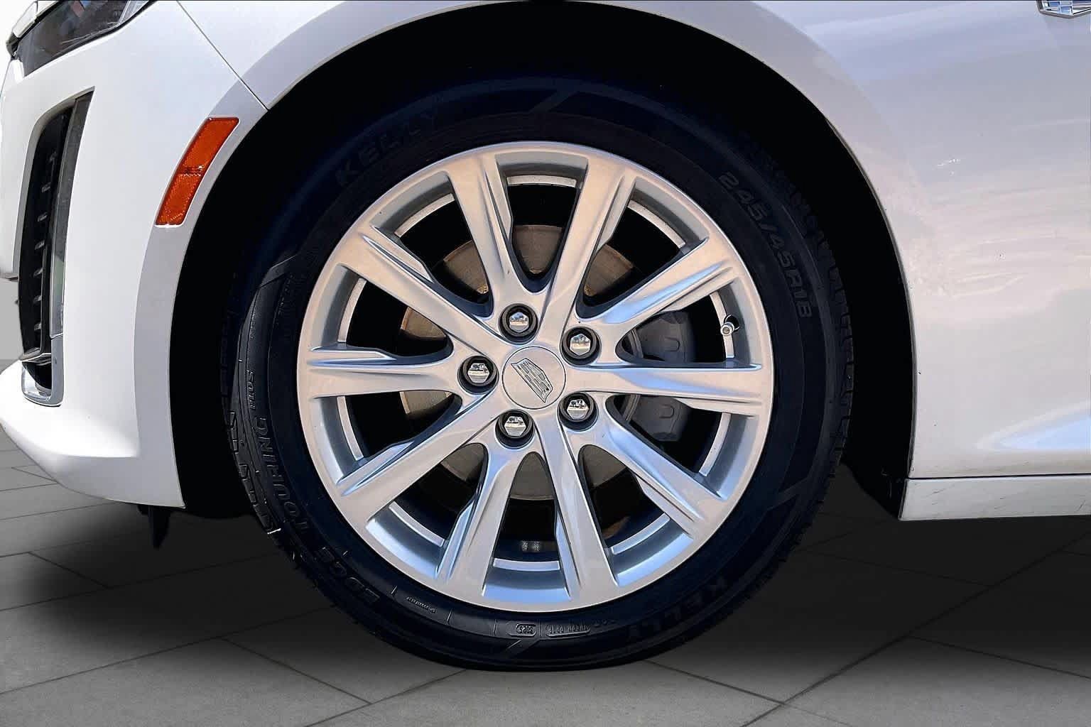 Used 2023 Cadillac CT5 Luxury w/ Cold Weather Package RWD image 19