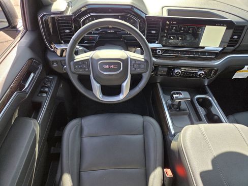 New 2025 GMC Sierra 1500 Elevation w/ Elevation Premium Package image 8